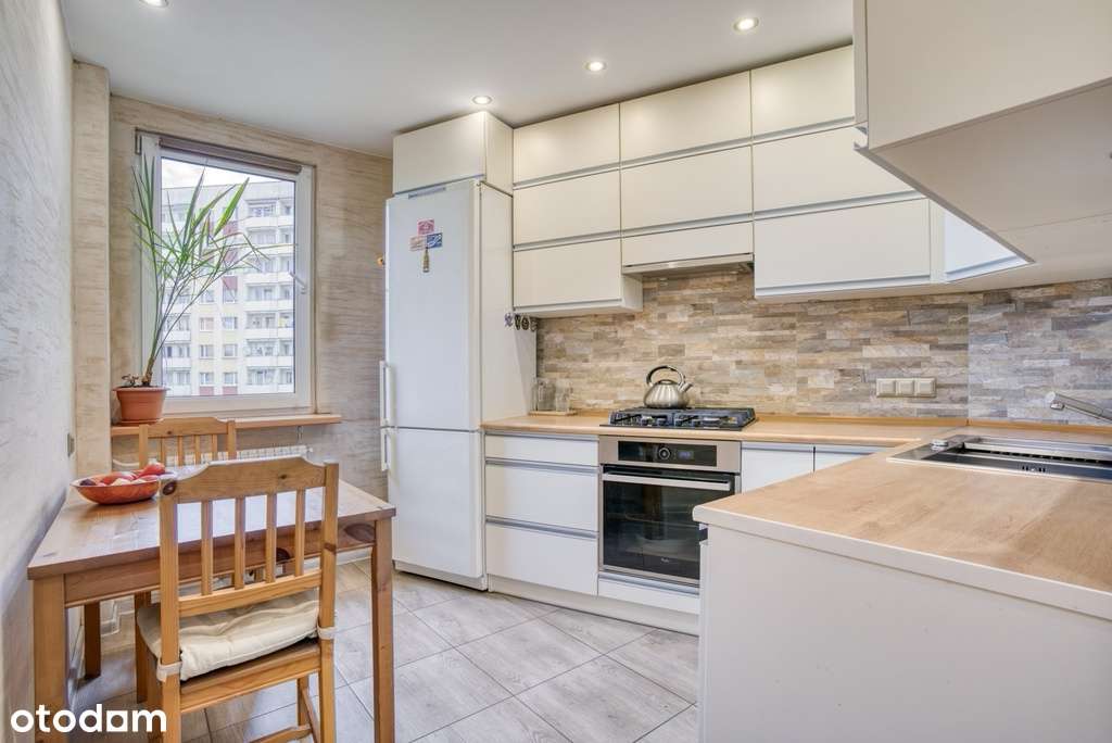 Gotowe do zamieszkania 3 lub 4 pokoje z balkonem!-0