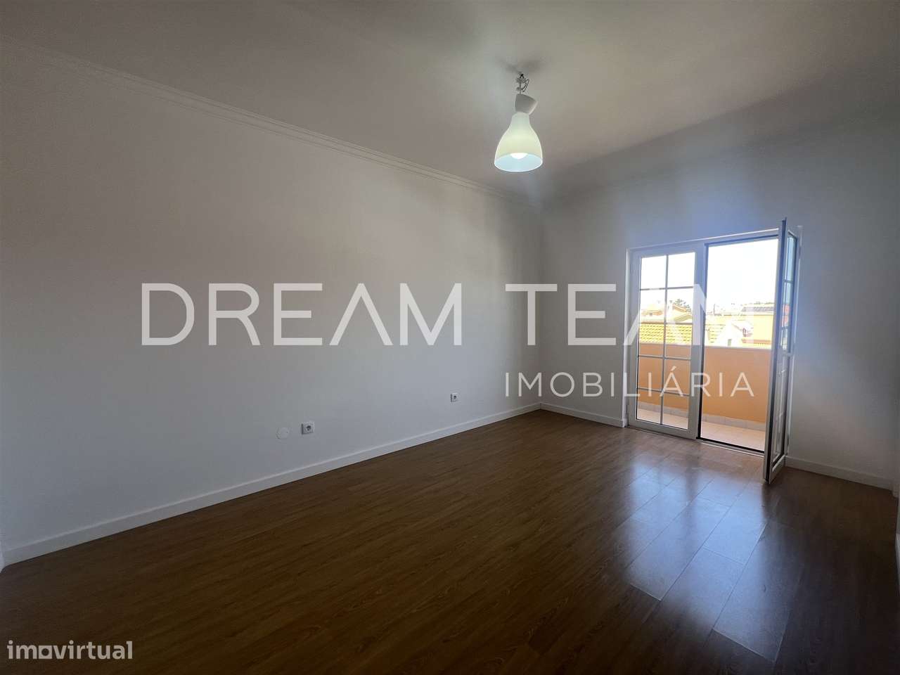 Moradia T4  com Piscina e Lote de 900 m² – Qta da Serralheira, Setúbal-12