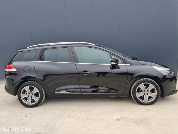 Renault Clio Grandtour (Energy) dCi 90 Bose Edition - 11