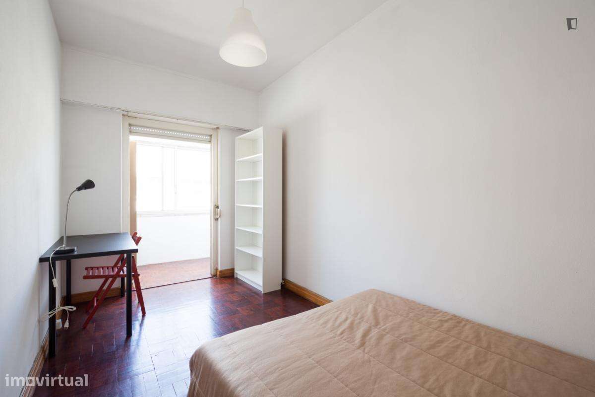 Quarto - localizado em Alcântara Lisbon - Grande imagem: 4/6