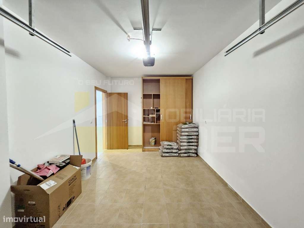 Moradia geminada T3 com piscina, terraço e garagem na Silveira, Tor...-28