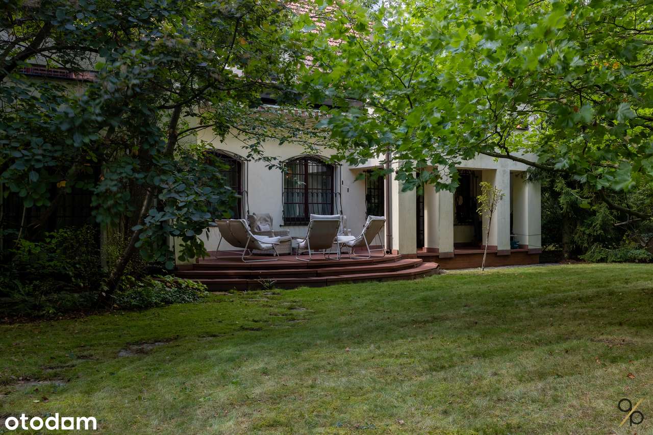 Willa w Radości - 744 m², działka 3000 m², komfort, las za oknem i SPA-12