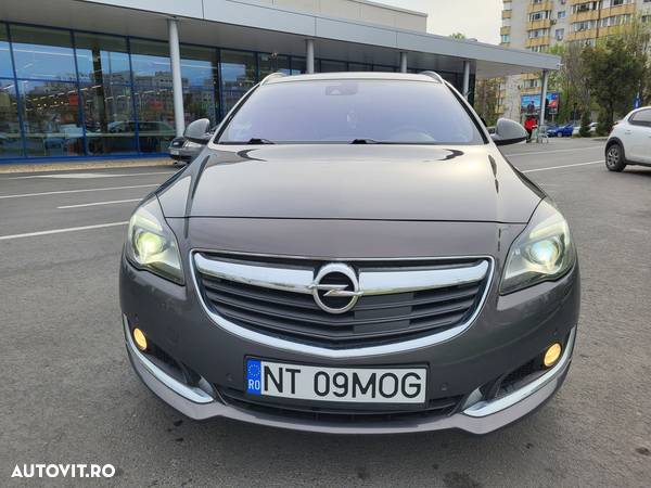 Opel Insignia 2.0 BiTurbo CDTI 4x4 Aut. Edition - 2