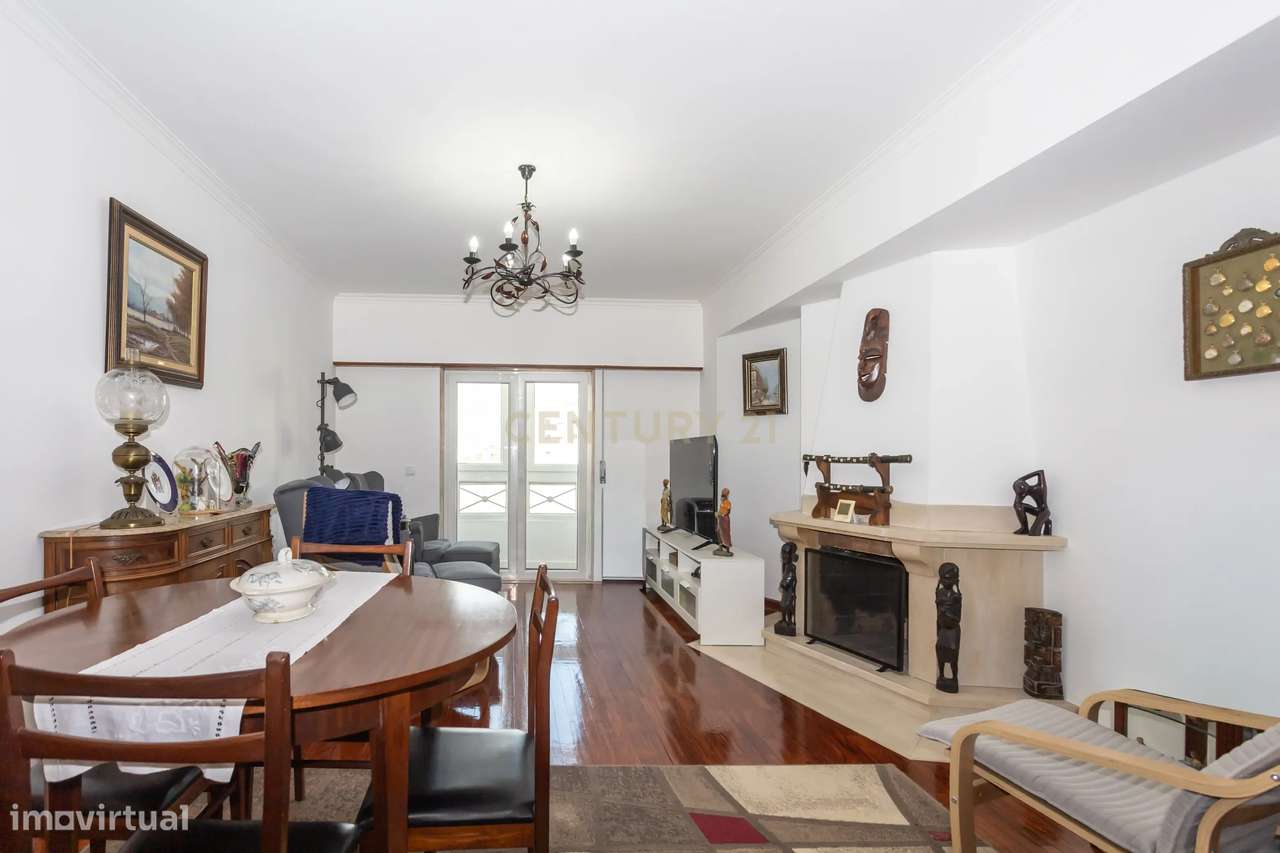 T3 Remodelado com vista para a Serra de Sintra - Grande imagem: 2/17