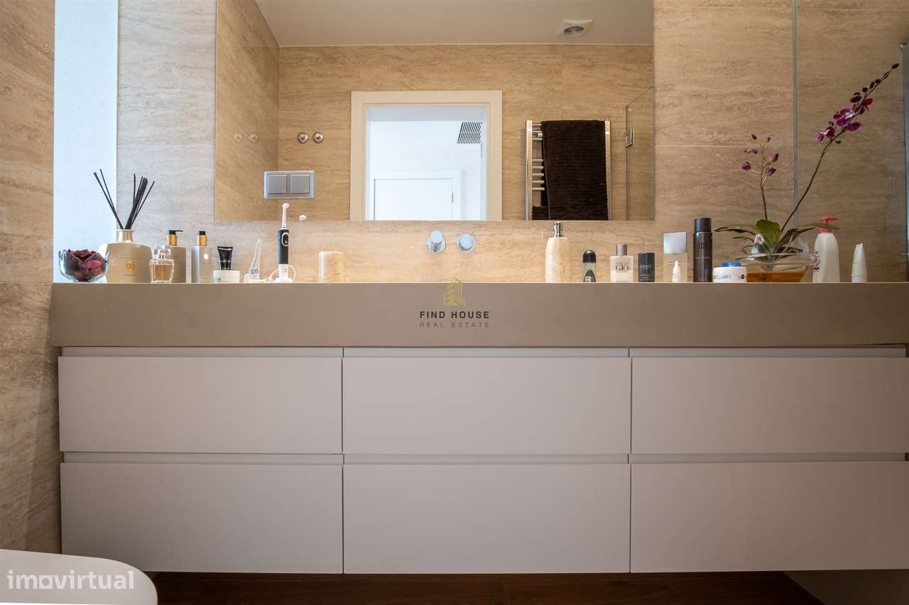 T2 com vista mar, garagem e arrecadação em Condomínio com piscina e ja-31