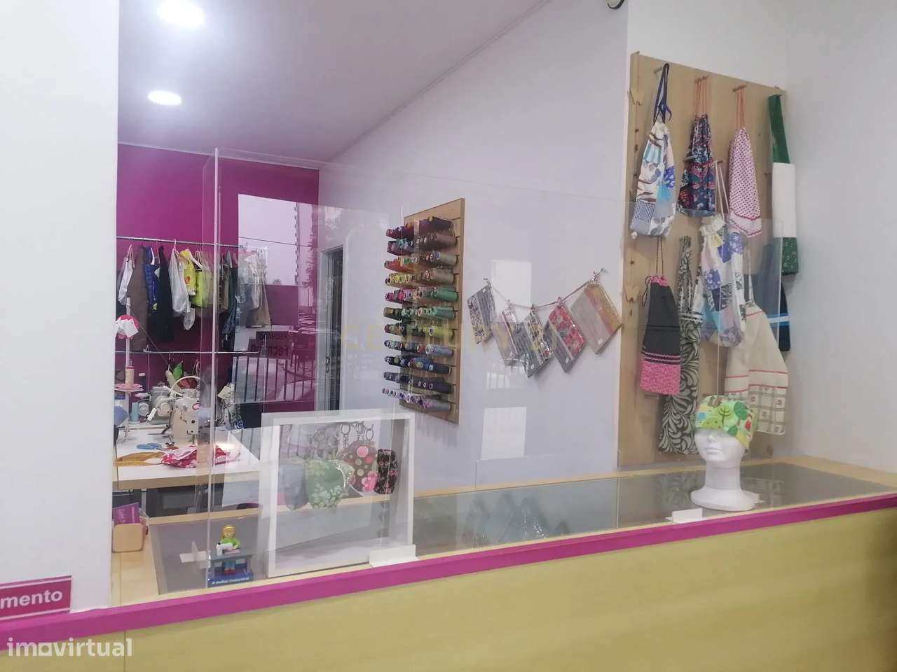 Trespasse de Atelier de Costura em Massamá - Excelente Localização - Grande imagem: 3/12