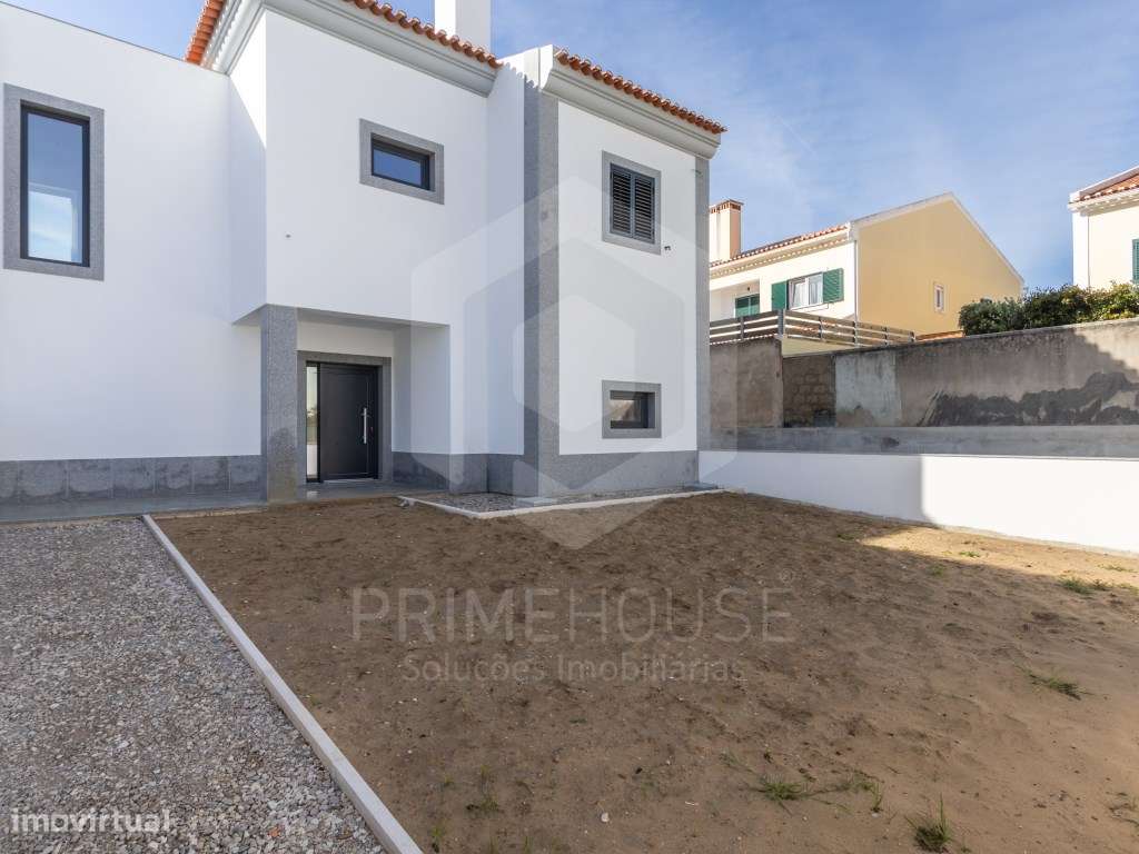 Moradia Isolada T3 Com Piscina Em Vila Nogueira De Azeitao
