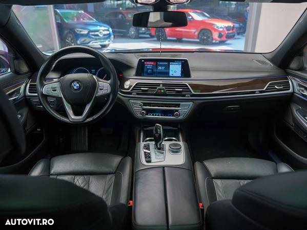 BMW Seria 7 730Ld xDrive - 23