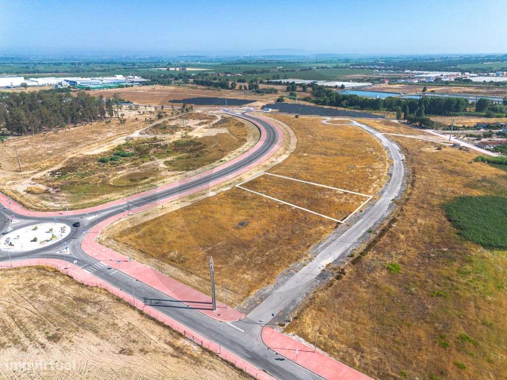 Lote para Construção de duas moradias - Grande imagem: 3/6