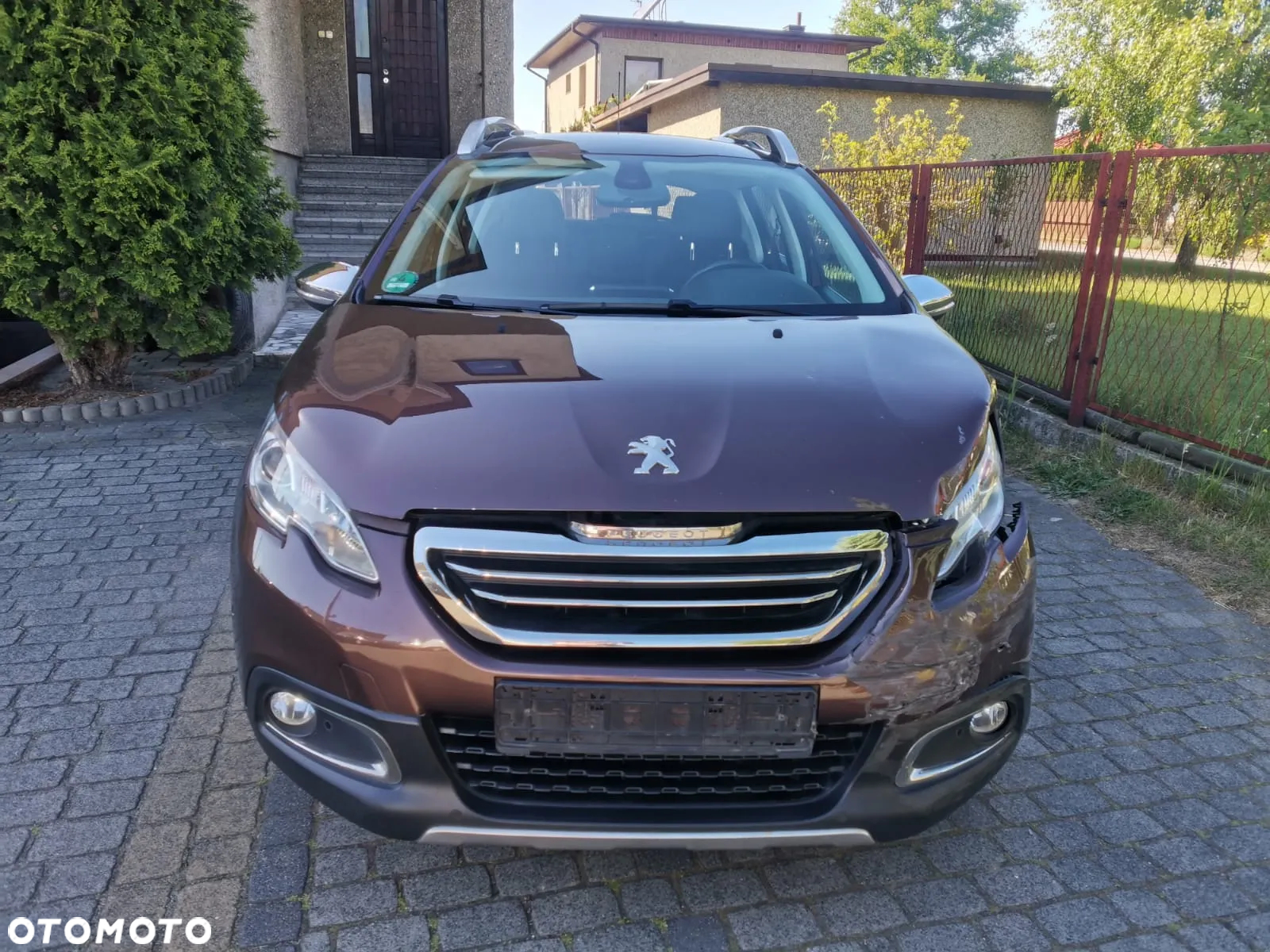 Peugeot 2008 1.6 e-HDi Allure S&S - 2