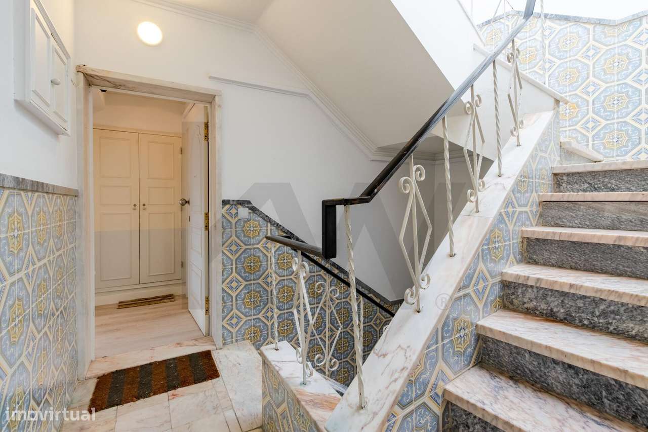 Apartamento totalmente renovado, muito luminoso, no Centro Histórico d-21