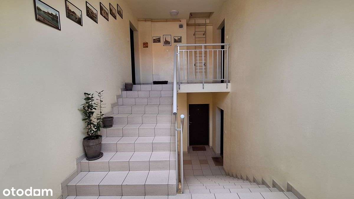 Dwupoziomowe z dużym tarasem-16