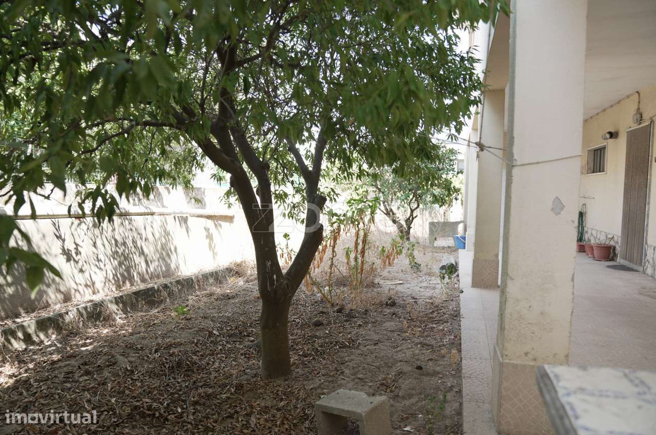 Moradia T4 com 266 m² de construção, e vista para o Castelo de Palm...-27