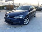 Volkswagen Jetta 1.6 TDI Highline - 1