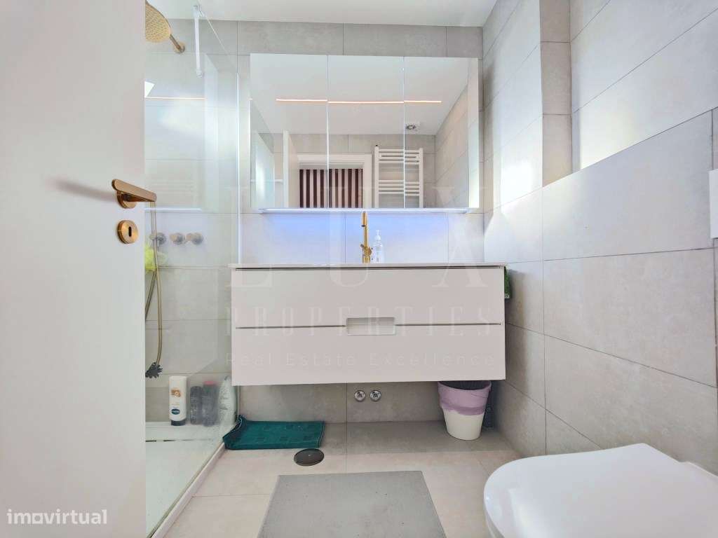 PENTHOUSE T5 DE LUXO COM VISTA FRONTAL DE MAR NO CENTRO DO ESTORIL-48