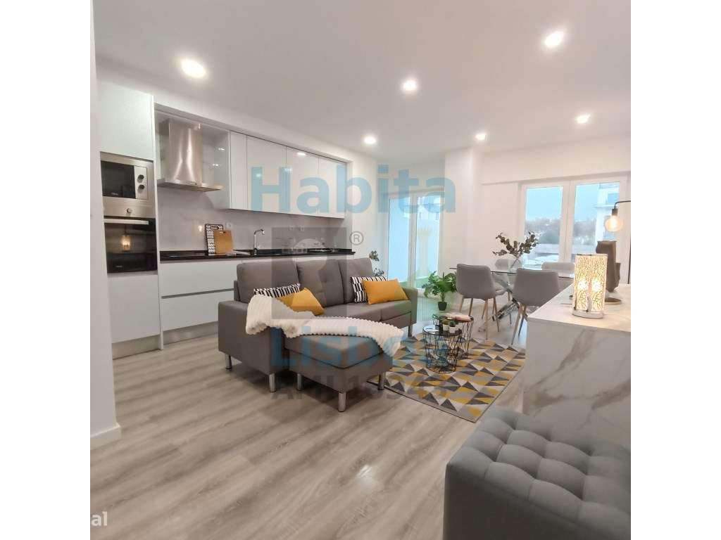 Apartamento T2 em São Domingos de Benfica | Remodelado-8