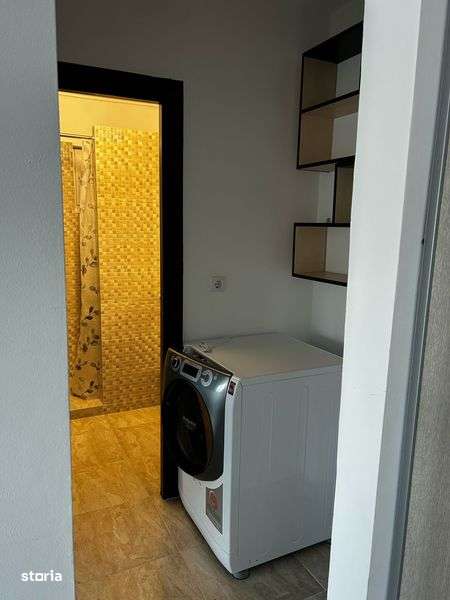 Vand apartament 3 camere - Imagine principală: 5/8