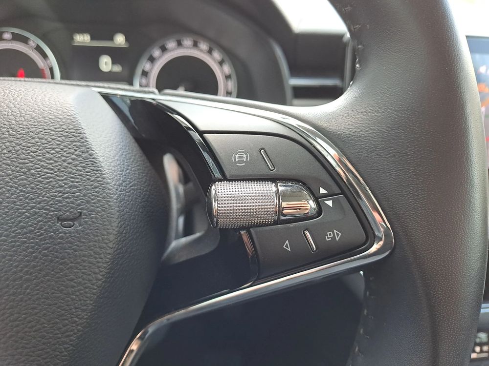 SKODA KAMIQ Style 1.0TSI 110KM ACC Kamera SmartLink Klima ASO Salon PL