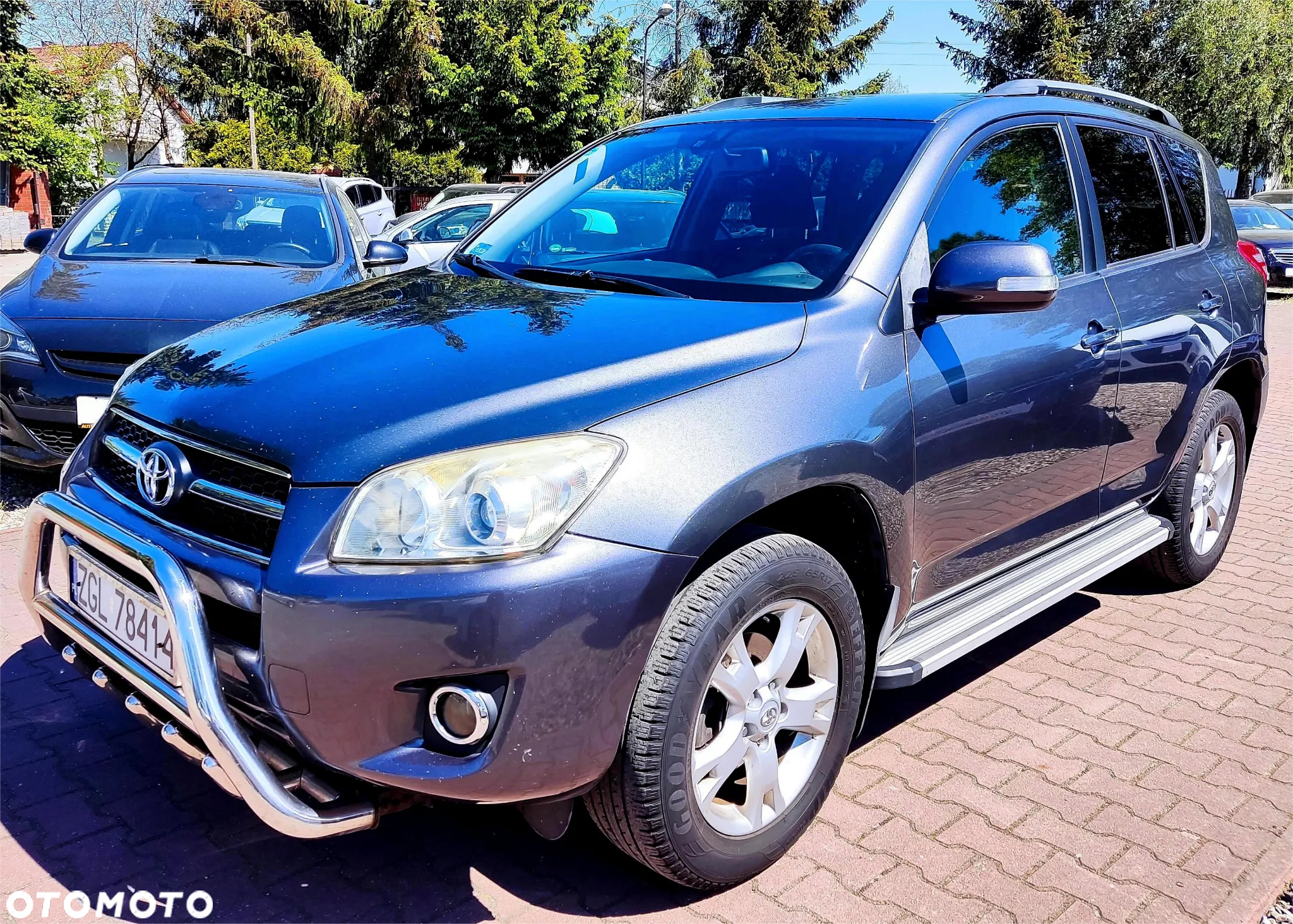 Toyota RAV4 - 2