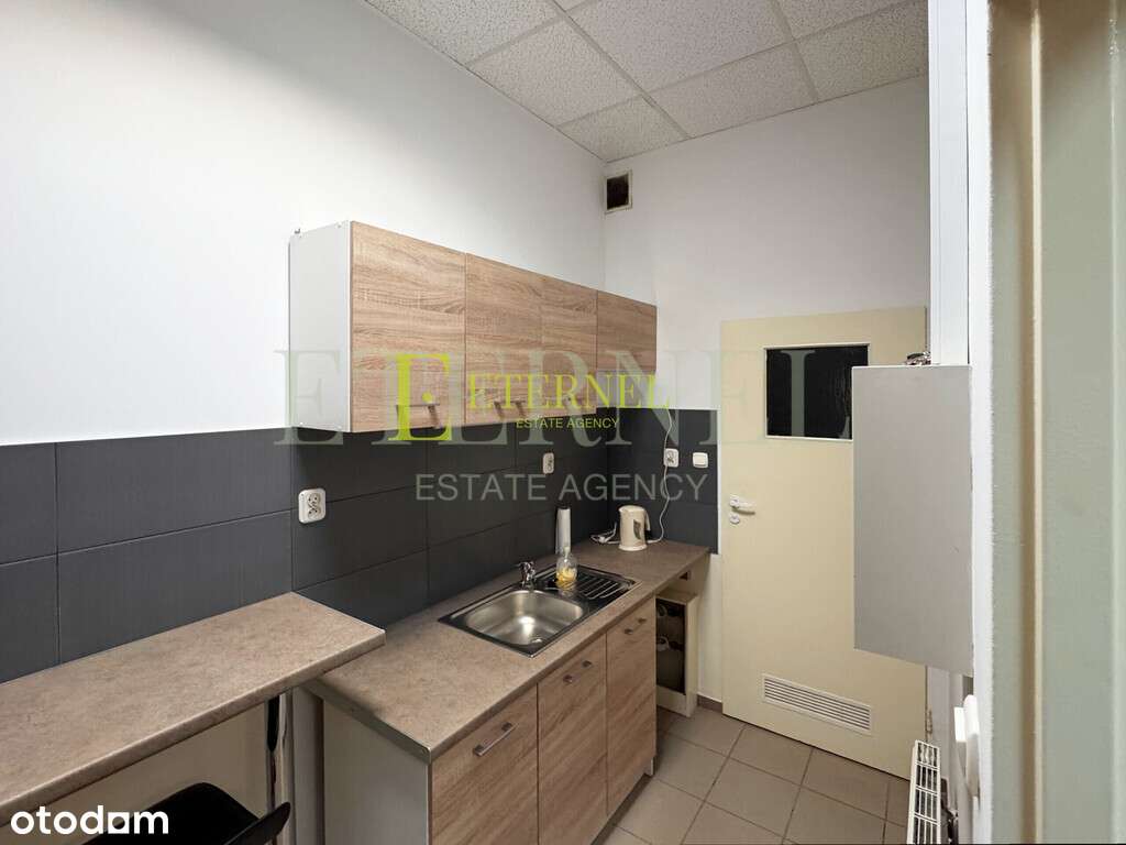 Lokal użytkowy w pasażu handlowym - Rusznikarska-12