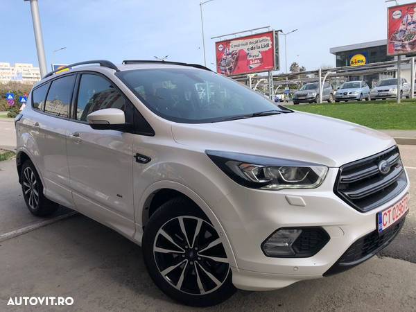 Ford Kuga 2.0 TDCi 4WD Powershift ST-Line - 2