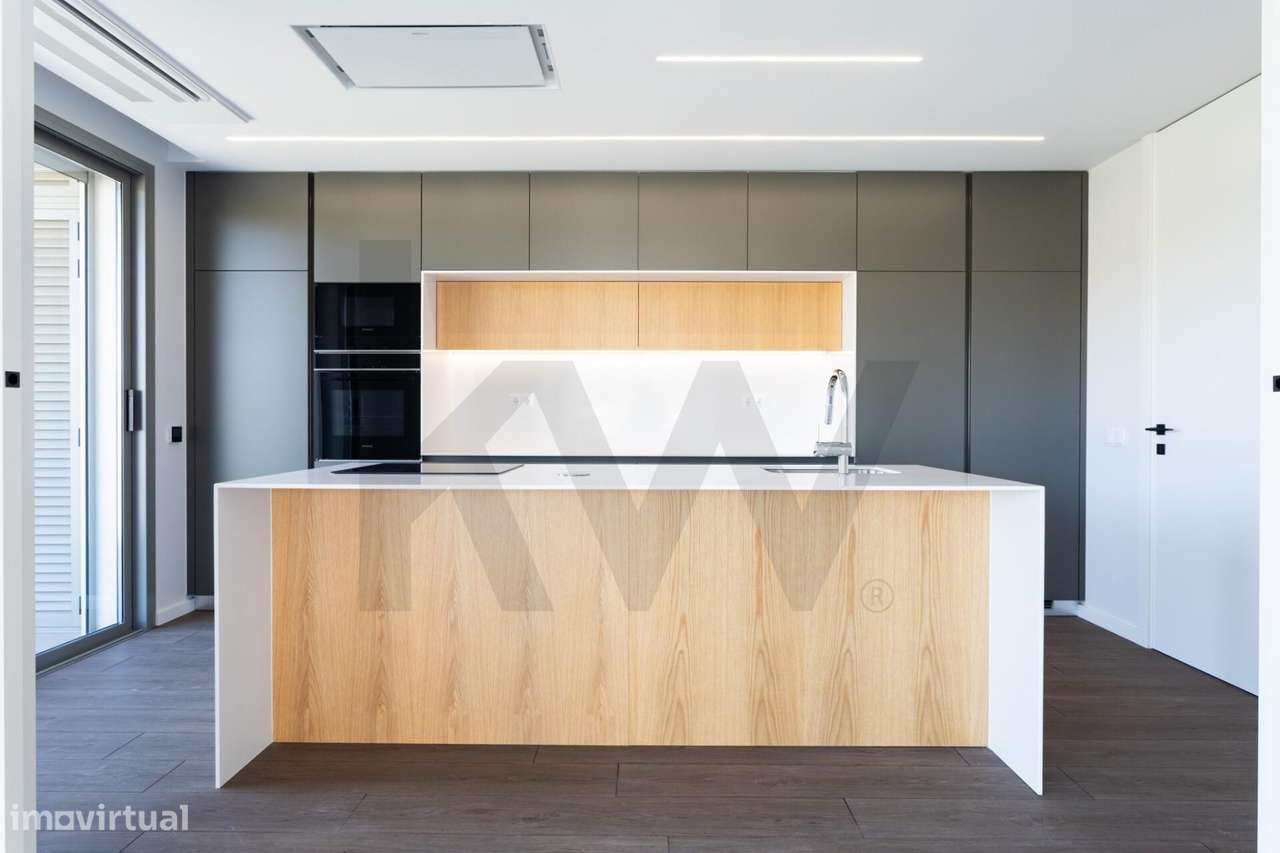 Exclusivo T3 Novo com Varandas de 51m2 | 2 Lugares de Garagem e Arreca-36