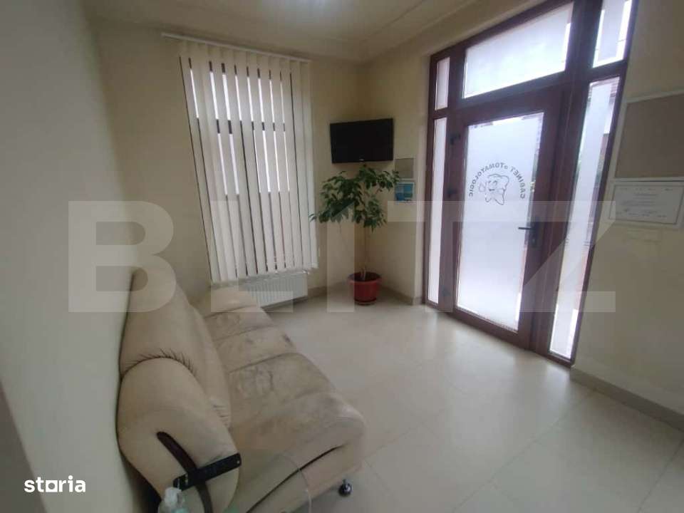 Casa 270 mp+teren 322 mp, 6 camere+cabinet stomatologic-zona Centrala - Imagine principală: 4/17