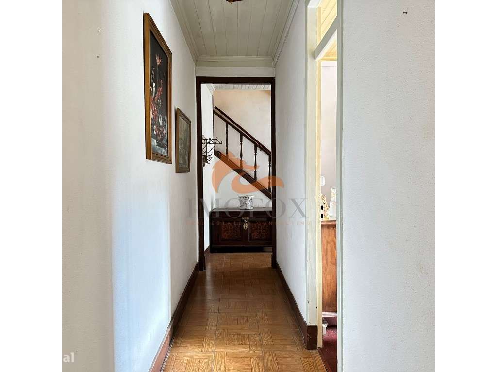 Moradia com 4 quartos e garagem em Avô, Oliveira do Hospital-5
