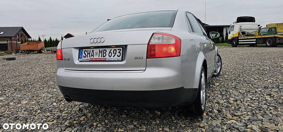 Audi A4 Avant 2.0 - 24