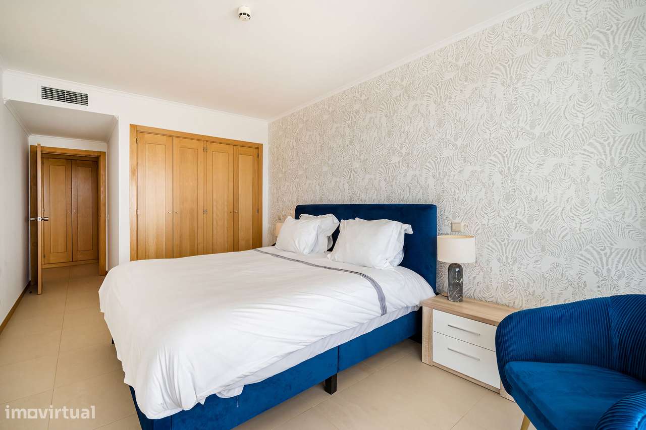 Apartamento T1 com vista mar a 600m da praia-11