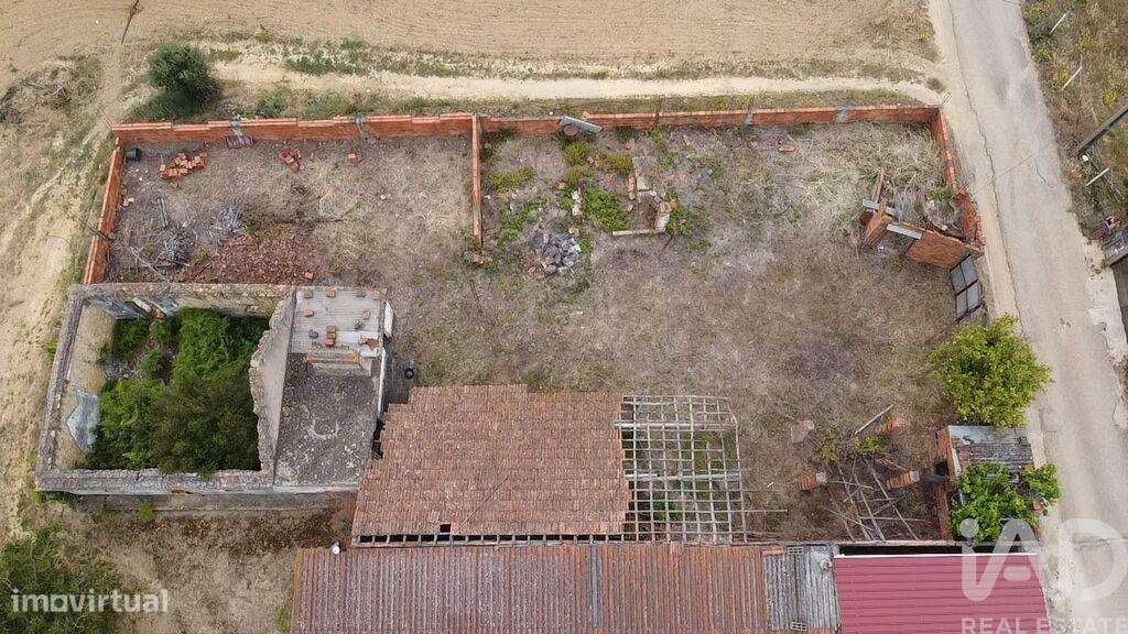 Casa de Campo T3 em Azoia de Cima e Tremês de 256,00 m2 - Grande imagem: 3/27