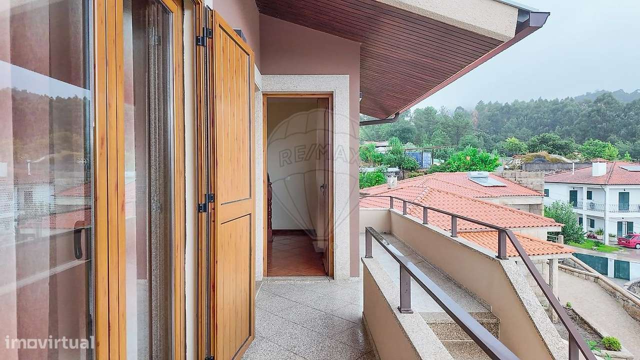 Moradia T4 para venda-13