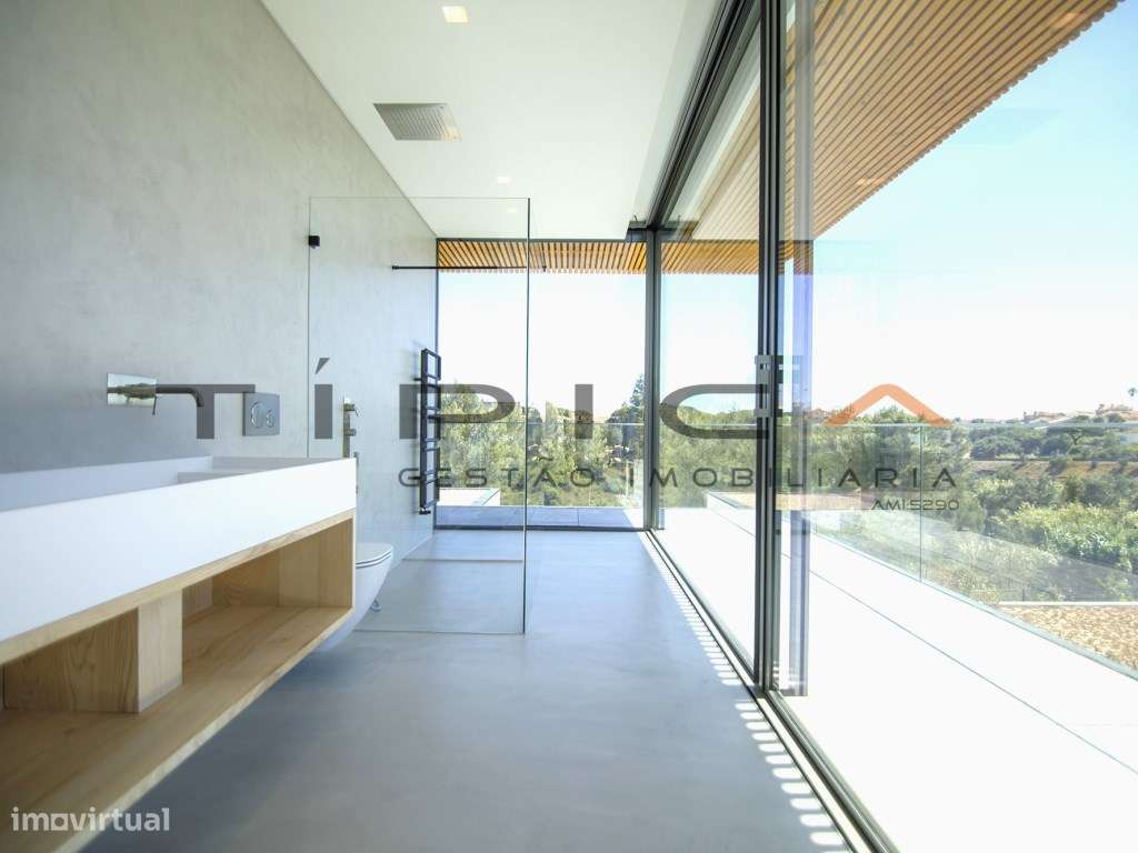 Moradia LUXO Condomínio Privado-36