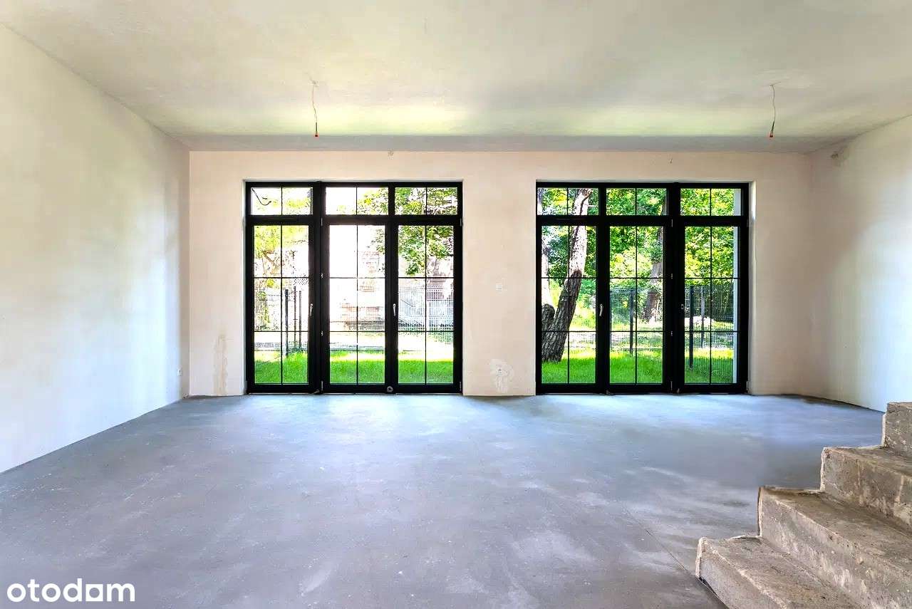 Nowoczesny dom z garażem w spokojnej okolicy-0