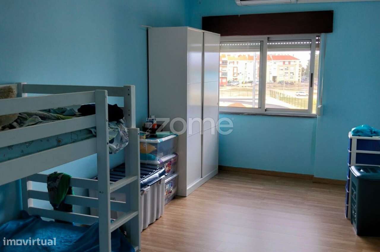 Excelente T2 com Arrecadação e ar condicionado-5