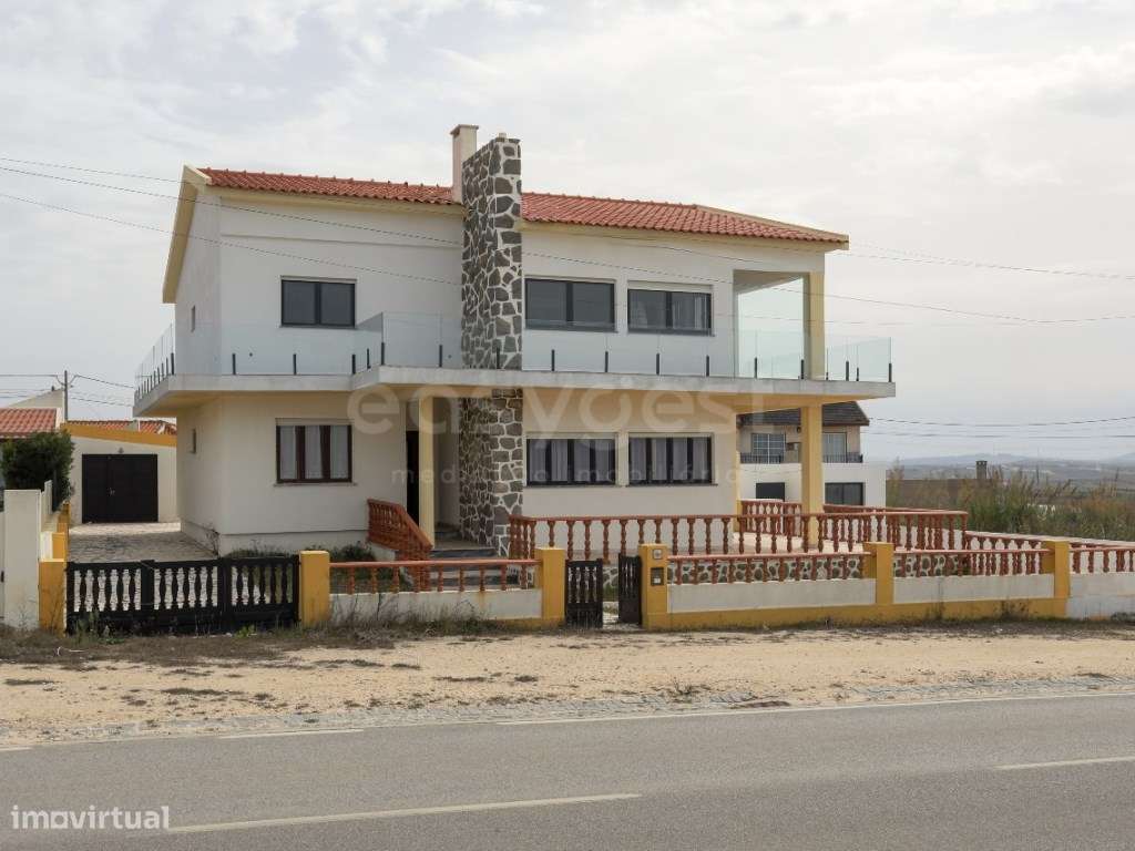 Apartamento Térreo com Vista Mar e Quintal na Praia Azul -Santa Cruz - Grande imagem: 2/60