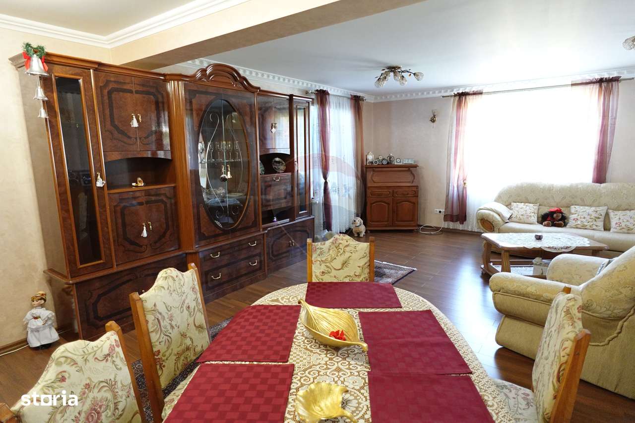 Casă cu 6 camere, de vânzare, în Baia Sprie-15
