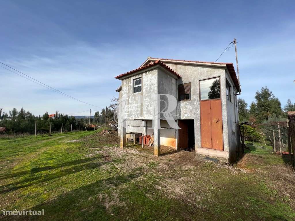 Moradia isolada T2 + terreno com condição de habitabilidade - Grande imagem: 3/30