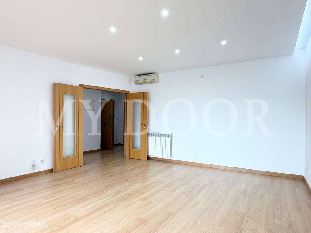 Apartamento T3 - Urb. Colinas do Cruzeiro - Excelente oportunidade-8