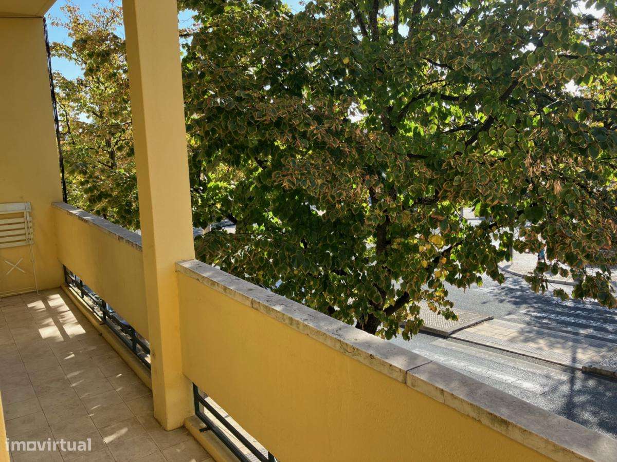 Quarto - localizado em Ajuda Lisbon - Grande imagem: 3/6