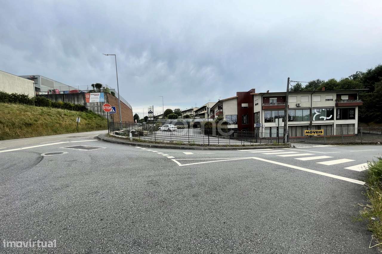 loja - Paço- Arcos de Valdevez - Grande imagem: 4/17