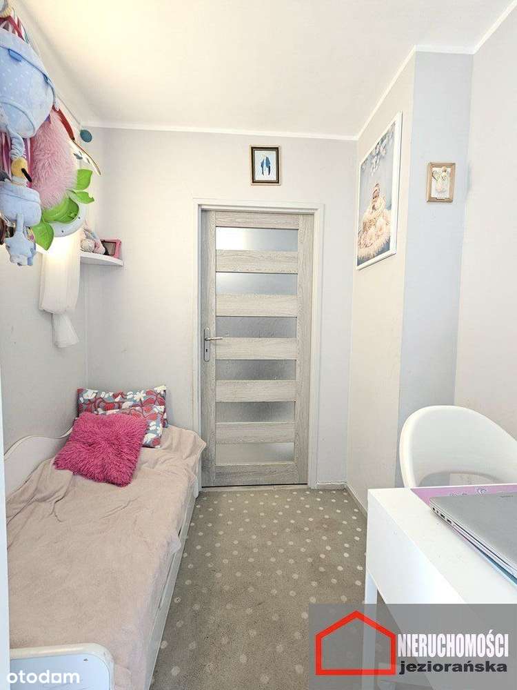 2 pokoje z balkonem i piwnicą - niski blok.-4