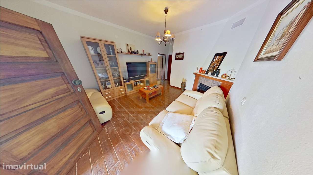 Moradia T6 com Terreno 1000 m² + Terreno Rústico – Medelim-40