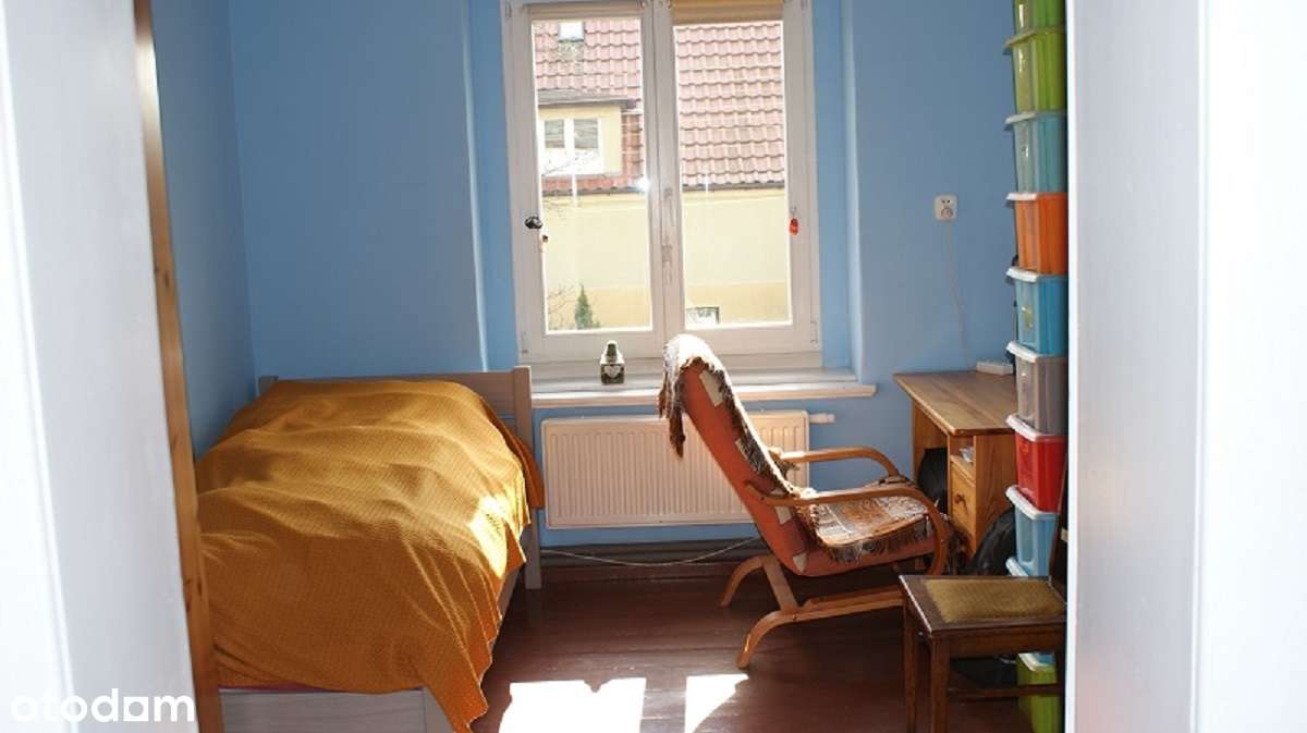 Połowa domu z dużą działką na Karłowicach-7