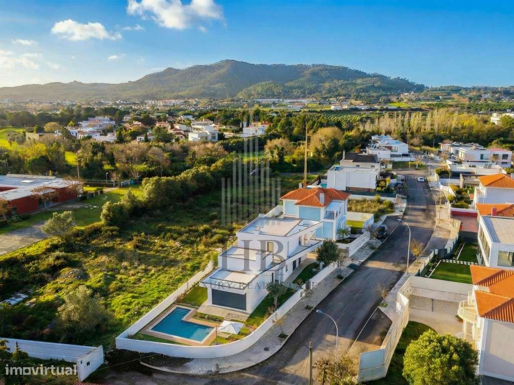 Moradia T3 com Piscina | Abrunheira |Sintra-50