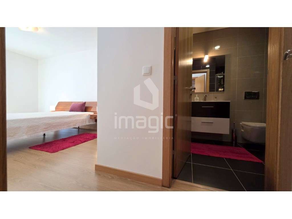 Apartamento T3 Duplex, com duas salas, usado na Malveira-16