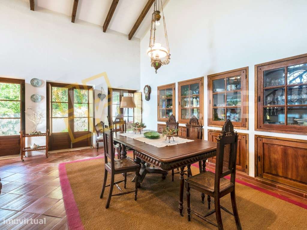 Moradia T3+2 de Estilo Rústico com amplo espaço exterior e vista de... - Grande imagem: 5/28