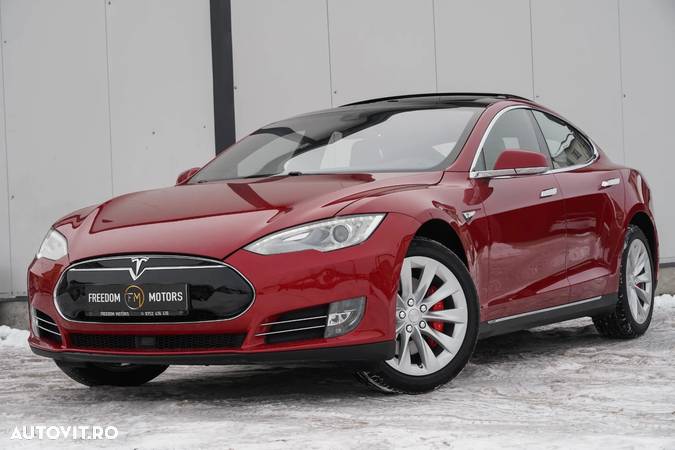 Tesla Model S - 2