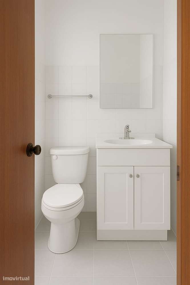 T3 Remodelado com Áreas Generosas no Coração das Caldas da Rainha-3