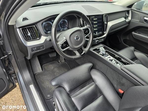 Volvo XC 60 - 8